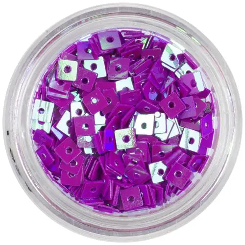 Fukszia négyzet - lyukas nail art dísz