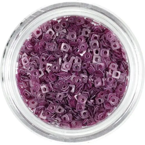 Kicsi lyukas négyzetek - világosbordó