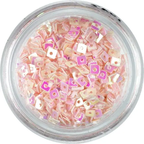 Világos rózsaszín négyzetek - lyukas dísz