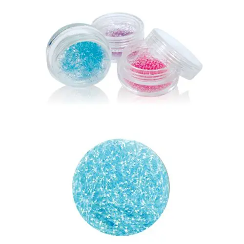 Hosszú, türkizkék fonalak