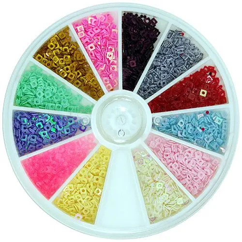 Nail art - lyukas négyzetek